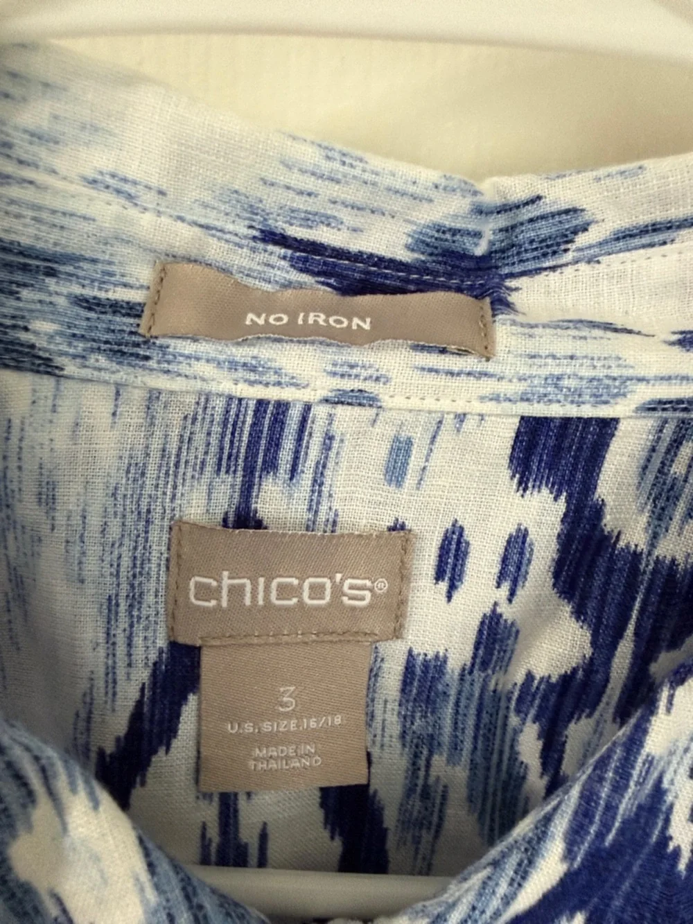 Chico's No Iron Linen Long Sleeve Button Up Tunic in blue & white Ikat Print - Picture 2 of 6